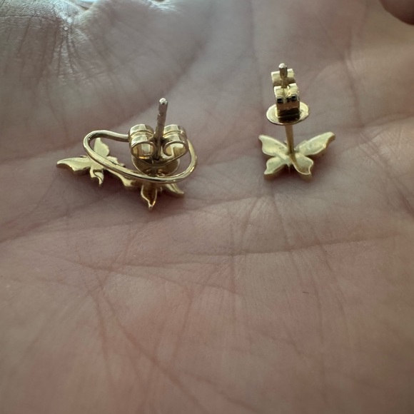14k Gold and Diamond Butterly Crawlers - SOLD AS A PAIR. - Picture 7 of 10